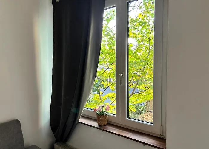 Prime Near Schoenbrunn Castle Apartment *
