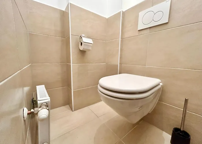 Prime Near Schoenbrunn Castle Apartment